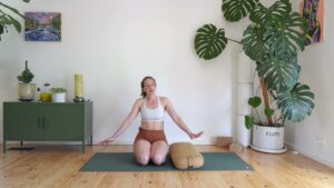 Full Body Yoga Flow for Pregnancy - Level 2